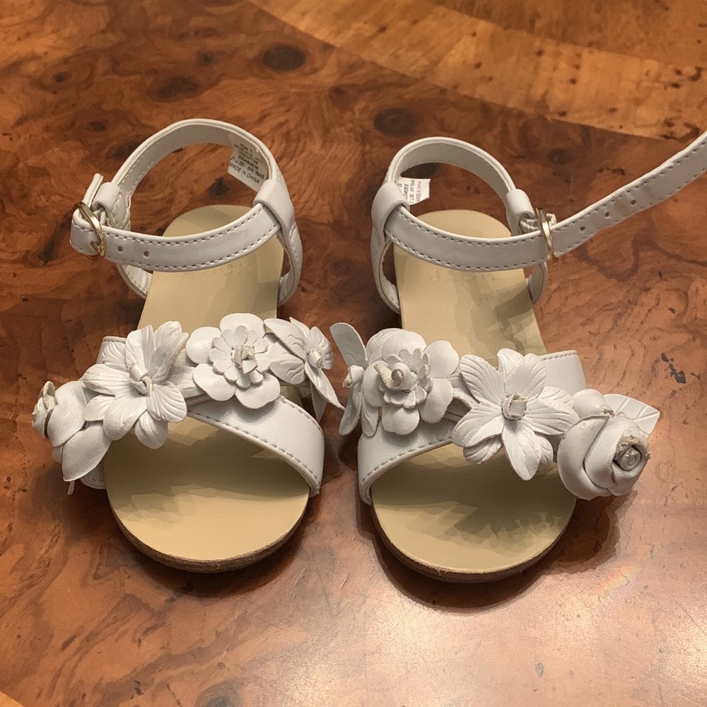 Janie and Jack size 5 sandals